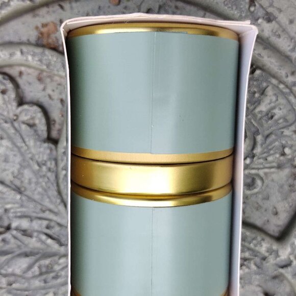 Room Essentials Grove Scented candles with notes of mandarin & basil 2 pack - Picture 3 of 8